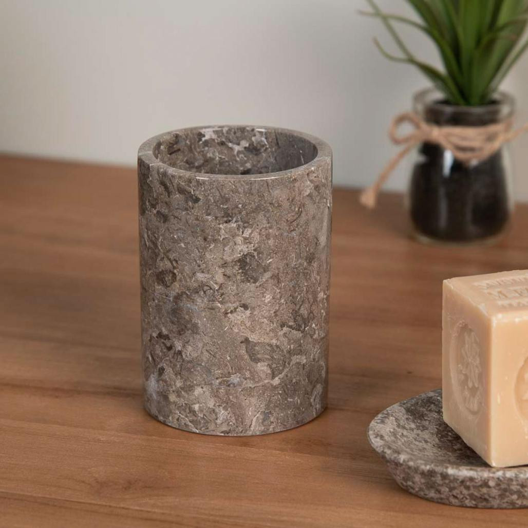 Gobelet en marbre gris Gobelet en marbre gris