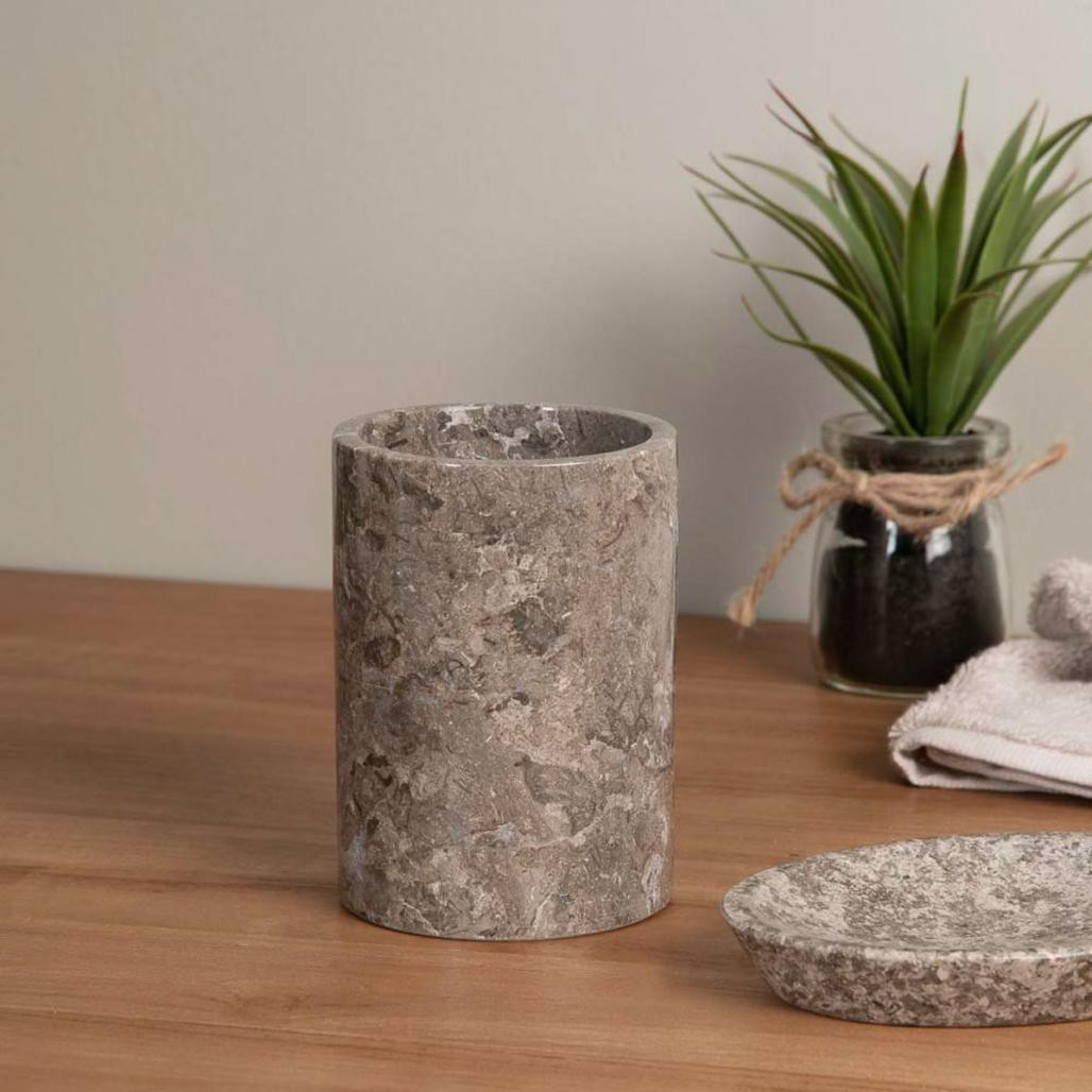 Gobelet en marbre gris Gobelet en marbre gris