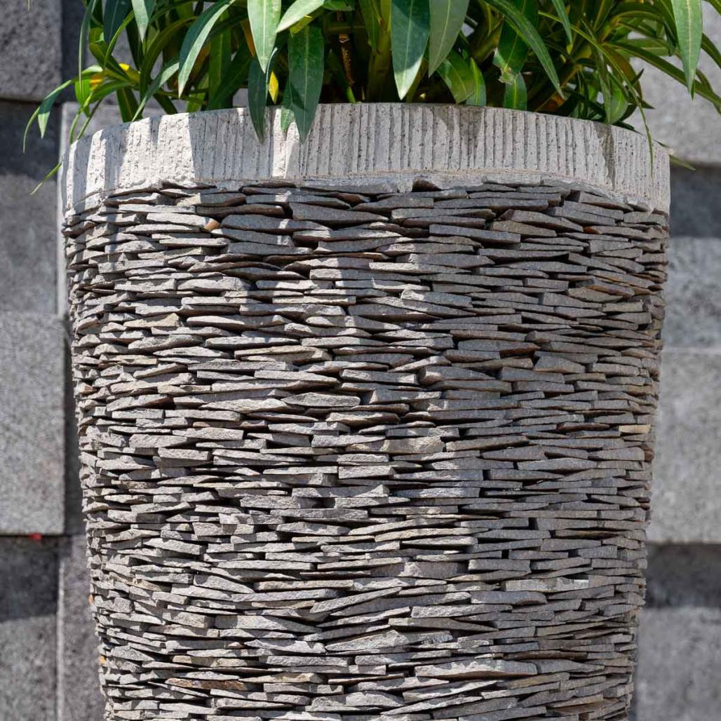 Jardinière en pierre ardoise conique 80