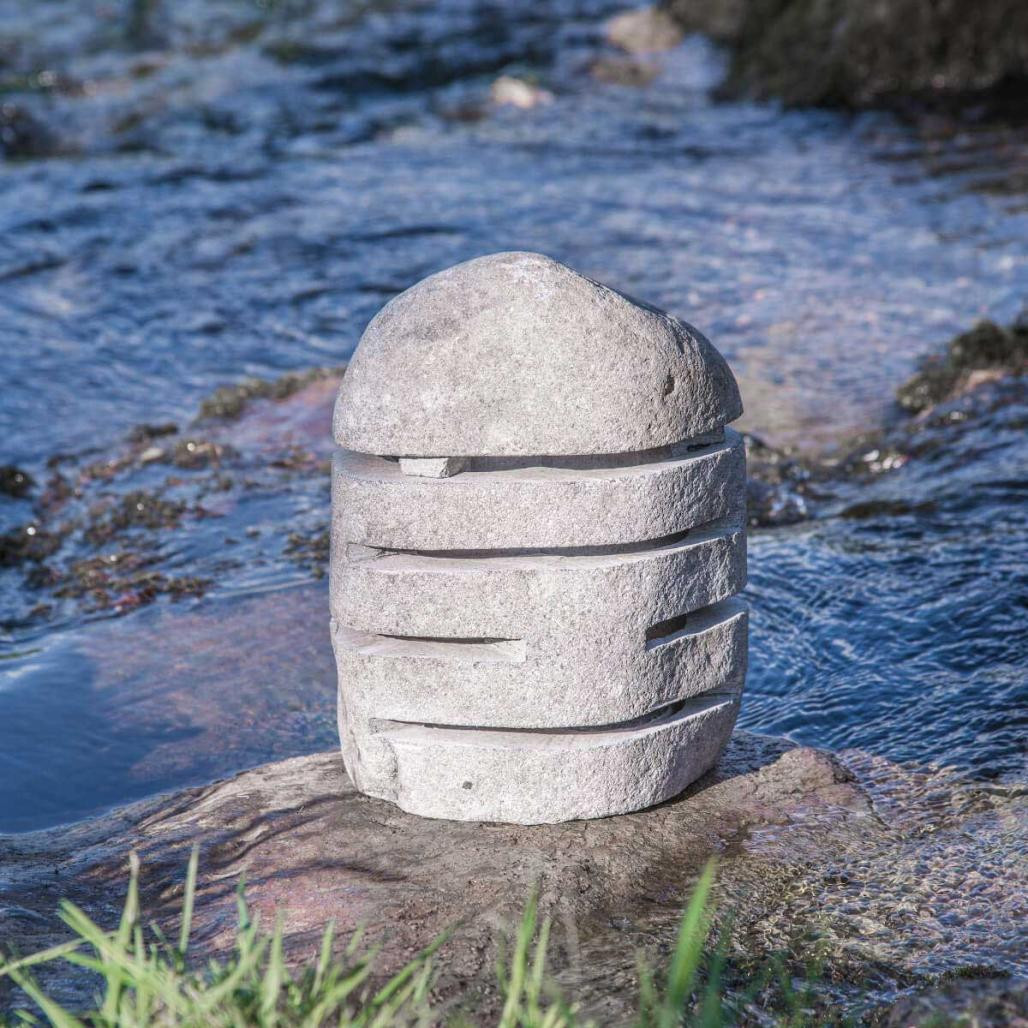 Lampe de jardin en pierre de rivière 30-35cm