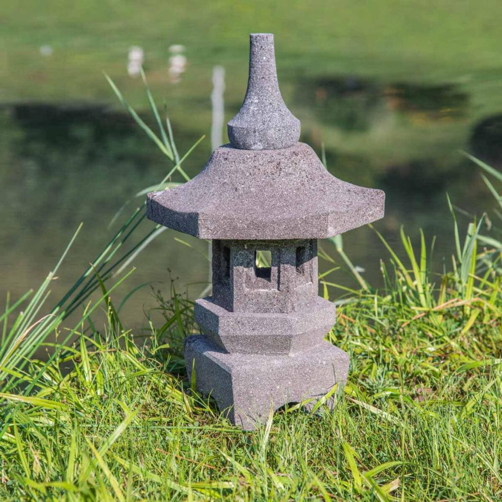 Lampe japonaise toro jardin zen en pierre de lave 50cm