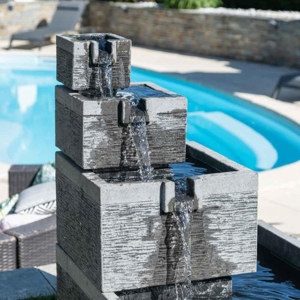 Fontaine de jardin bassin carré 4 coupes noir gris
