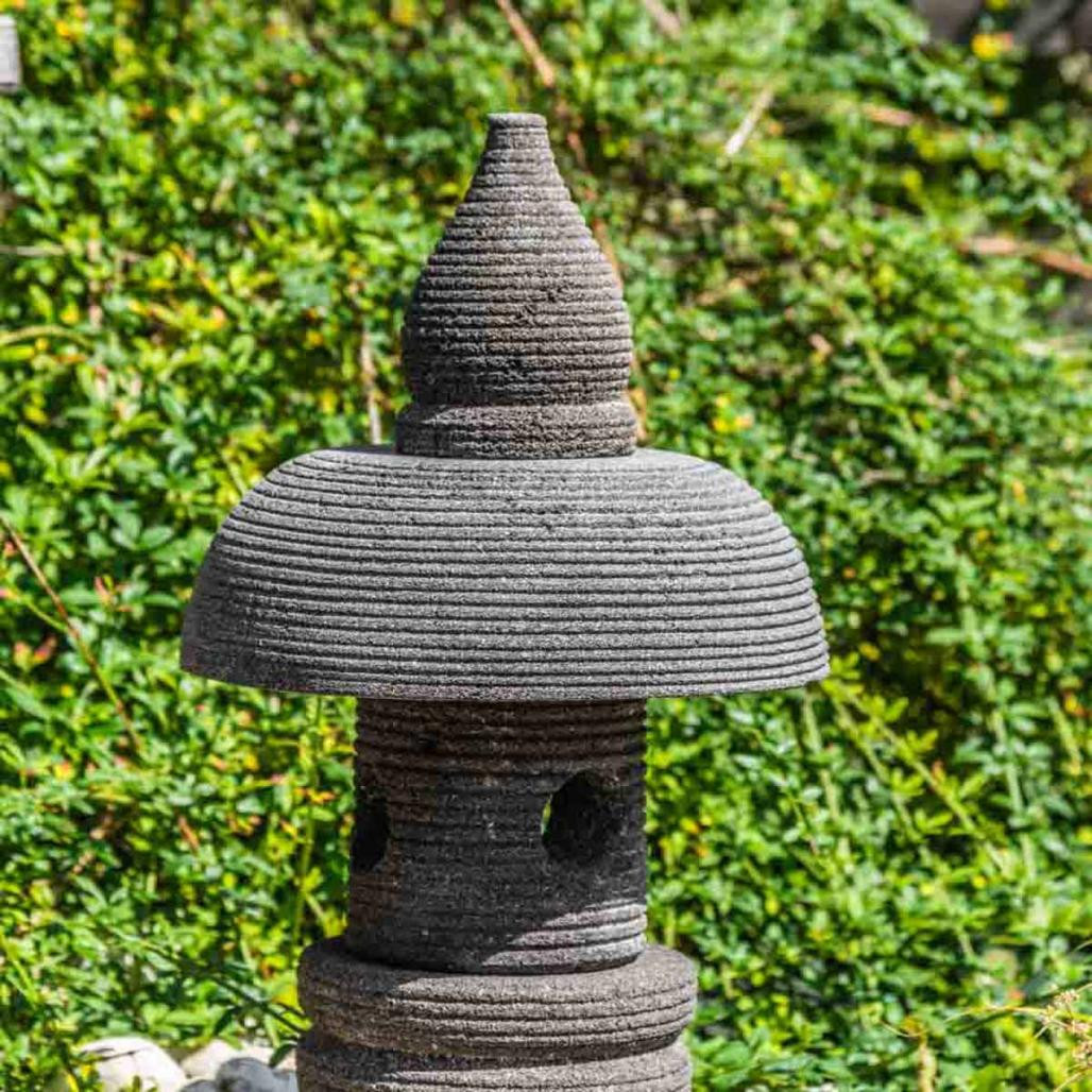 Lanterne japonnais en pierre de lave 55 cm jardin zen Lanterne japonnais en pierre de lave 55 cm jardin zen