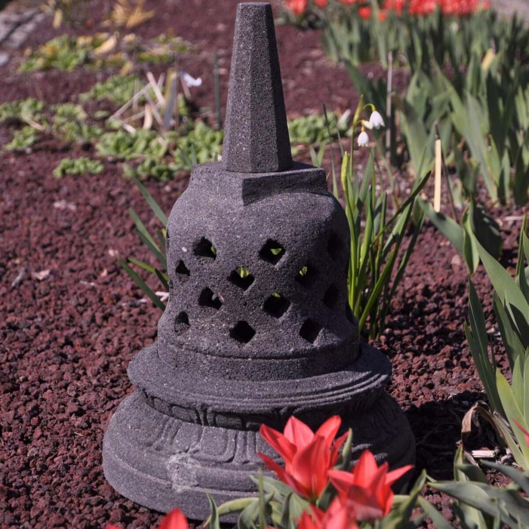 Lampe stupa borobudur en pierre de lave 45 cm