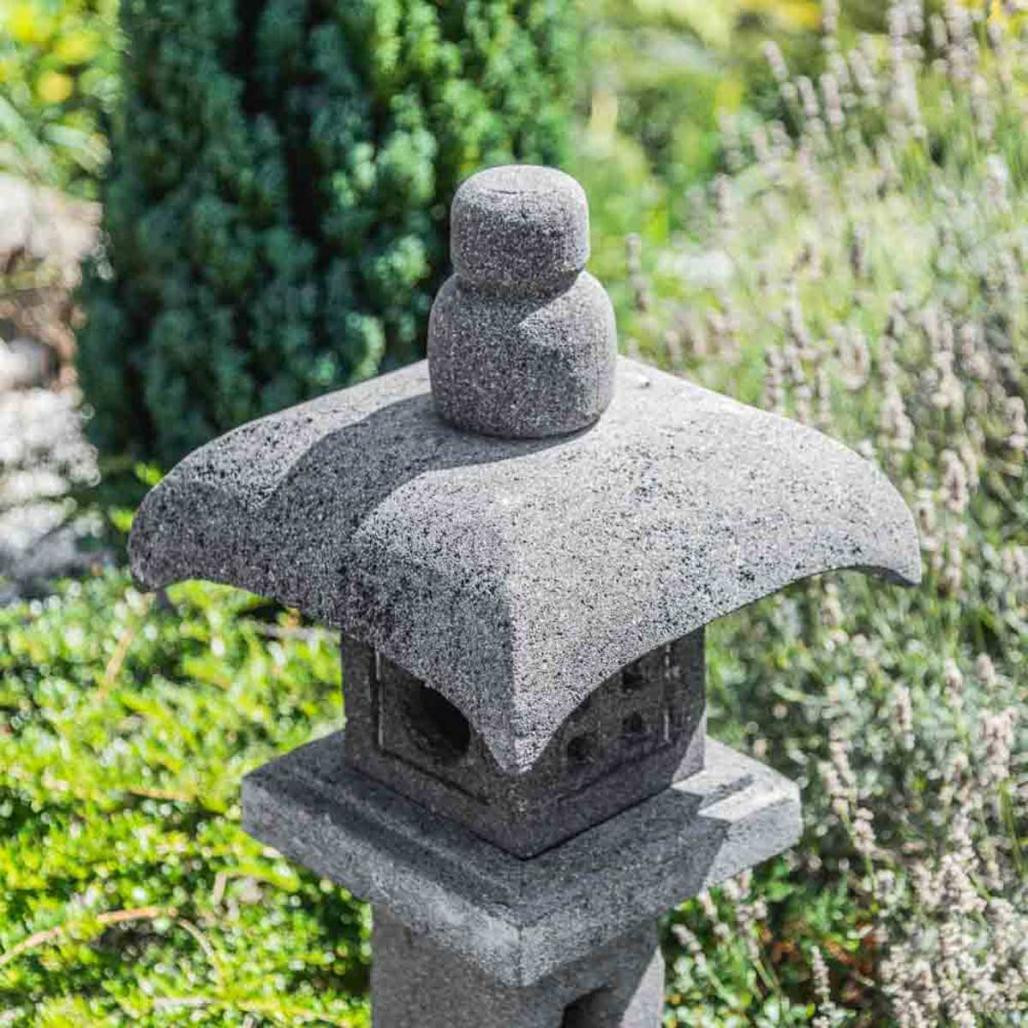 Lanterne japonaise pagode en pierre de lave 70 cm