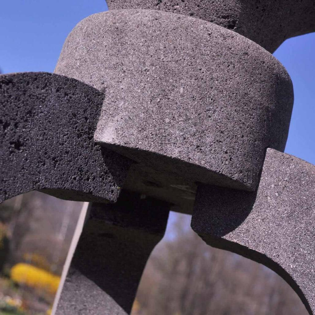 Lanterne japonaise pagode en pierre de lave 1.20 m Lanterne japonaise pagode en pierre de lave 1.20 m