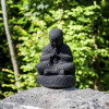 Statue moine shaolin assis noir patiné 40 cm