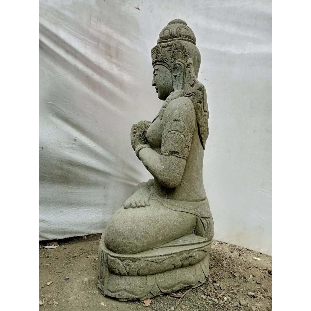 Statue déesse balinaise assise fleur jardin zen 120 cm Statue déesse balinaise assise fleur jardin zen 120 cm