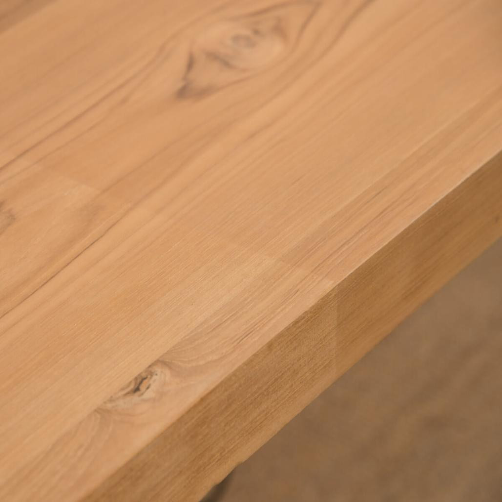 Vernis de protection meuble bois