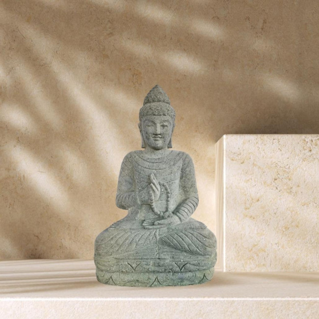 Sculpture de bouddha en pierre volcanique chakra et chapelet 80cm