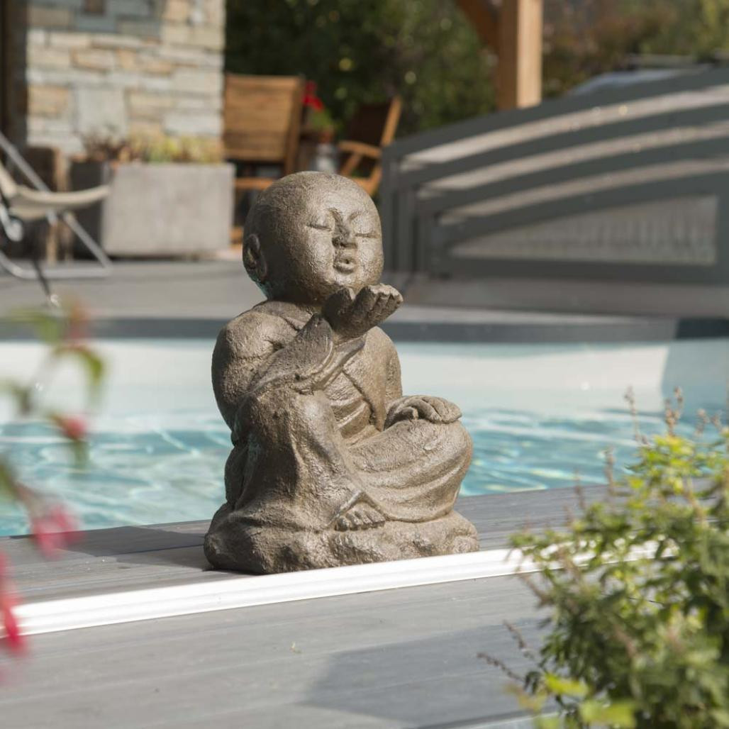 Statue de jardin moine shaolin heureux patiné brun antique 40 cm Statue de jardin moine shaolin heureux patiné brun antique 40 cm