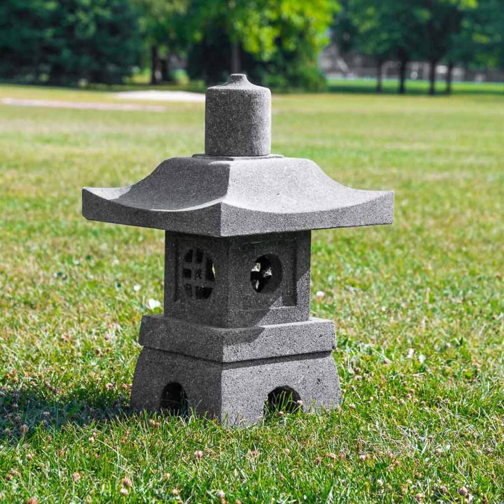 Lanterne de jardin japonais en pierre de lave 55cm