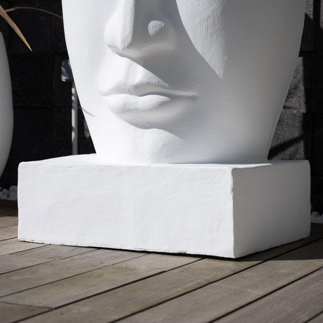 Grande statue de jardin visage design blanc Grande statue de jardin visage design blanc