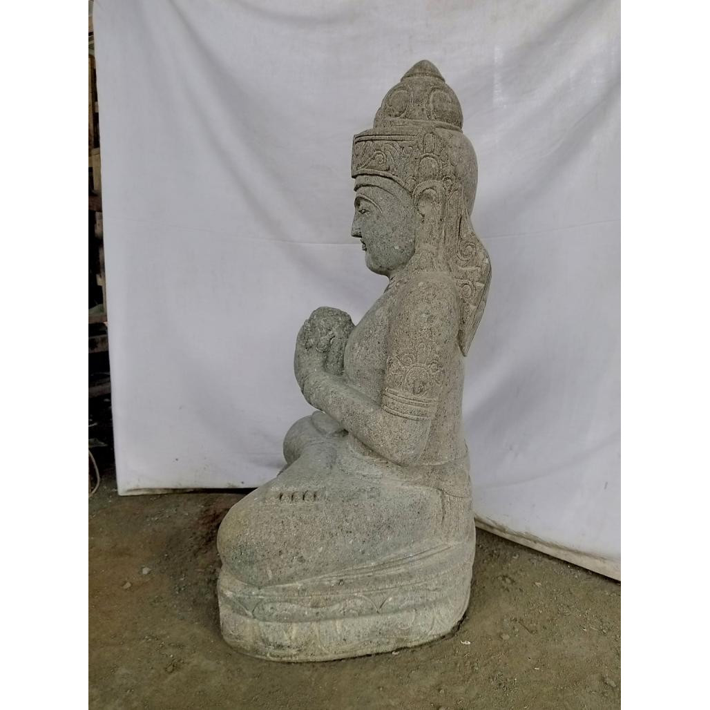 Statue déesse balinaise dewi fleur en pierre de lave 50 cm Statue déesse balinaise dewi fleur en pierre de lave 50 cm
