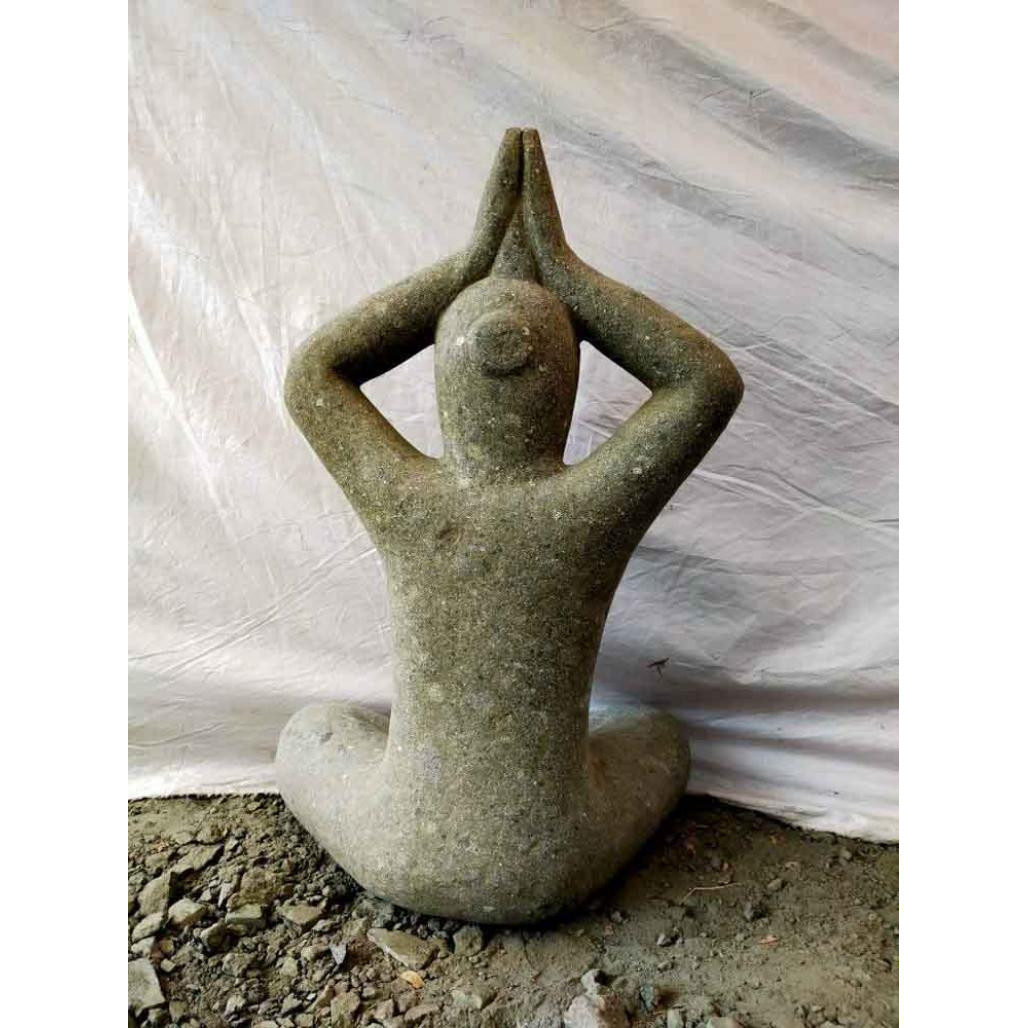Statue en pierre volcanique design femme position yoga 75 cm Statue en pierre volcanique design femme position yoga 75 cm