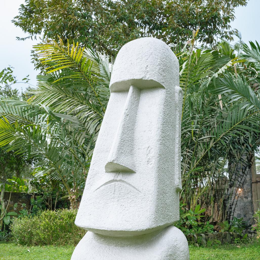 Statue jardin moai géant de l'ile de Pâques 1m50 Statue jardin moai géant de l'ile de Pâques 1m50
