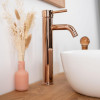 Mitigeur surélevé salle de bain moderne Narva or rose
