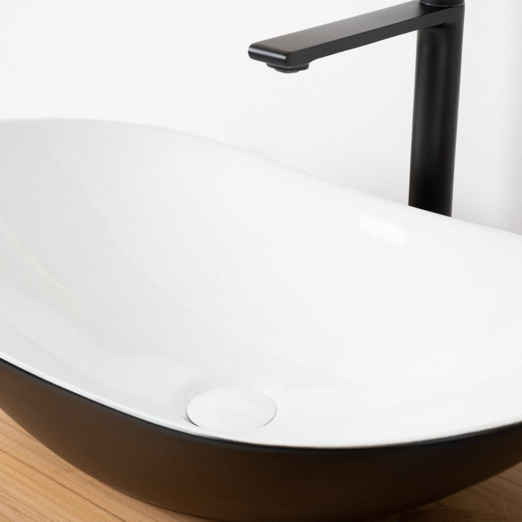 Vasque en céramique blanc et noir Jaxon 60cm Vasque en céramique blanc et noir Jaxon 60cm