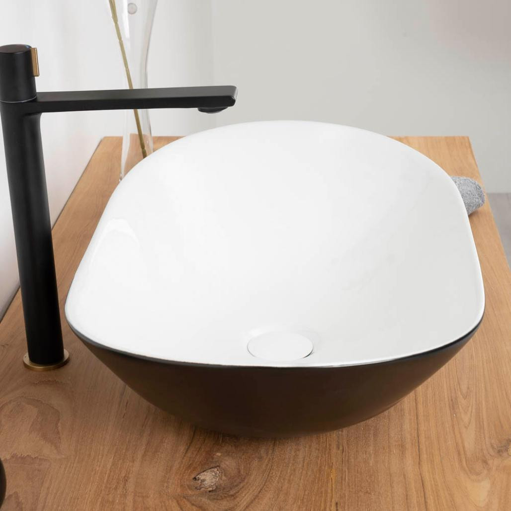 Vasque en céramique blanc et noir Jaxon 60cm Vasque en céramique blanc et noir Jaxon 60cm