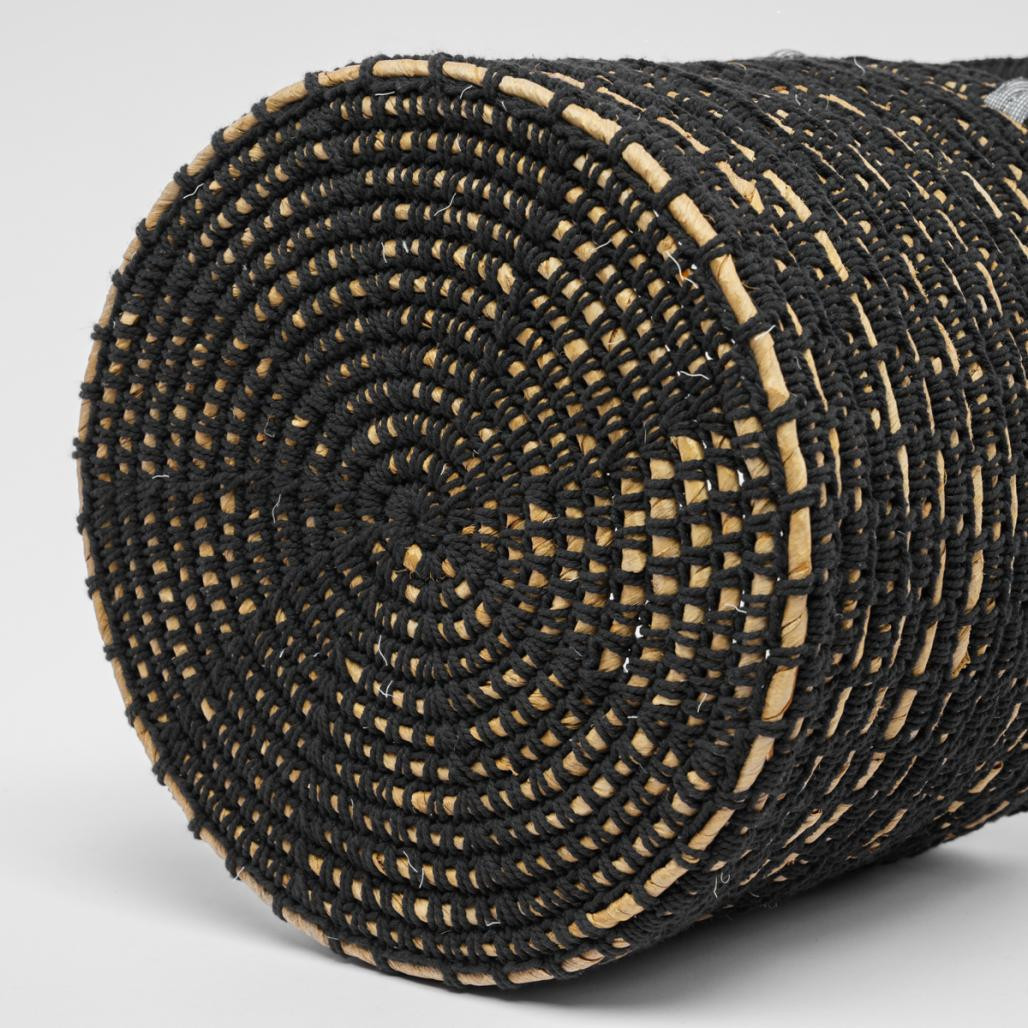 Panier en fibre végétale noir et beige L Anaya Panier en fibre végétale noir et beige L Anaya