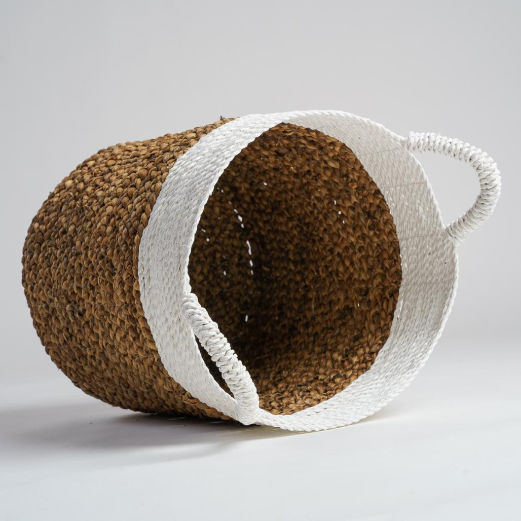 Panier tressé en jacinthe d'eau L Vito Panier tressé en jacinthe d'eau L Vito