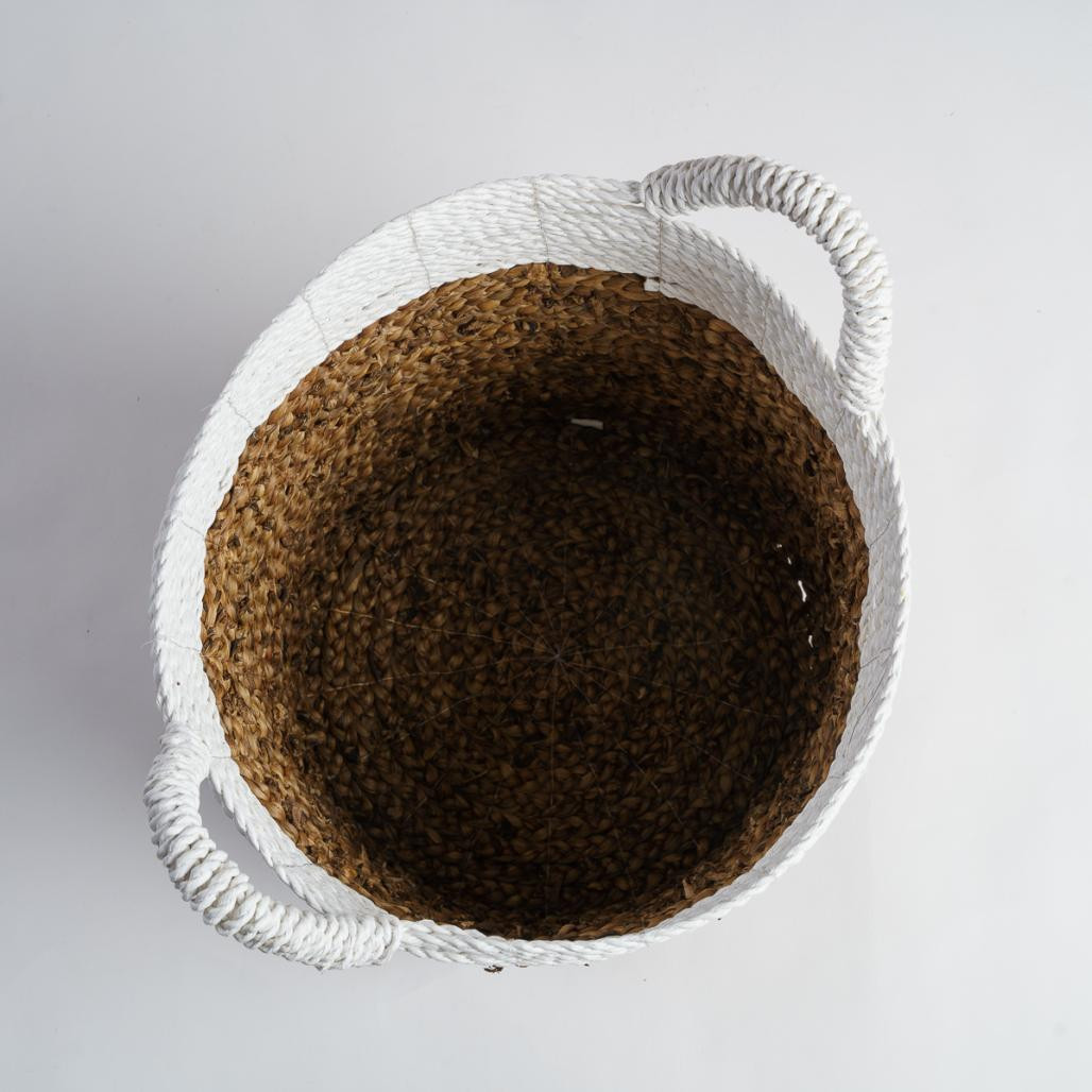 Panier tressé en jacinthe d'eau L Vito Panier tressé en jacinthe d'eau L Vito
