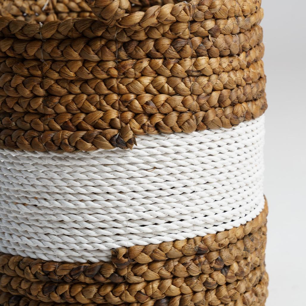 Panier tressé en jacinthe d'eau S Vito Panier tressé en jacinthe d'eau S Vito