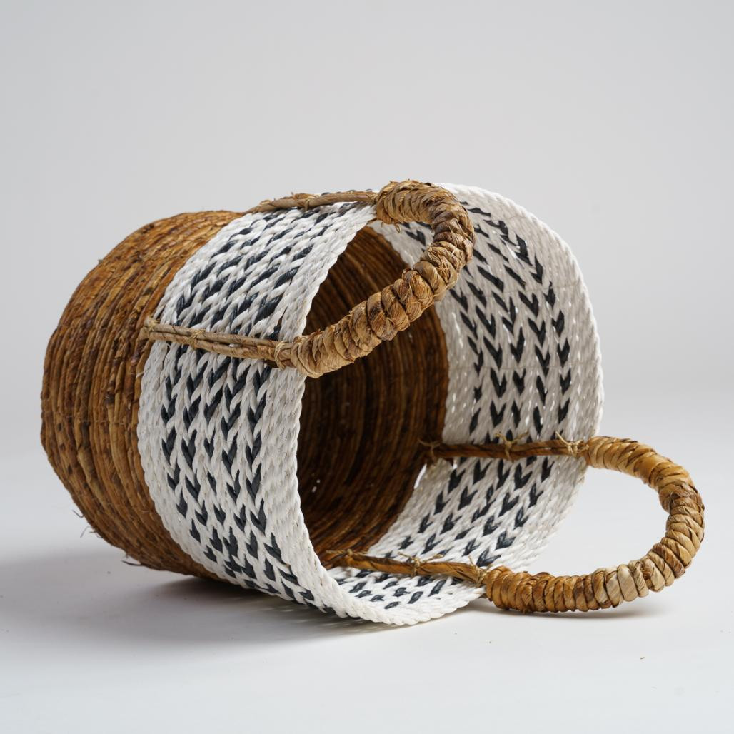 Panier avec poignée en fibre végétale S Sookie Panier avec poignée en fibre végétale S Sookie