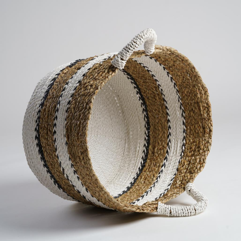 Grand panier tressé en jacinthe d'eau XL Cassi Grand panier tressé en jacinthe d'eau XL Cassi