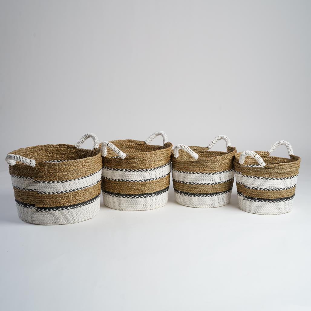 Panier tressé en jacinthe d'eau M Cassi