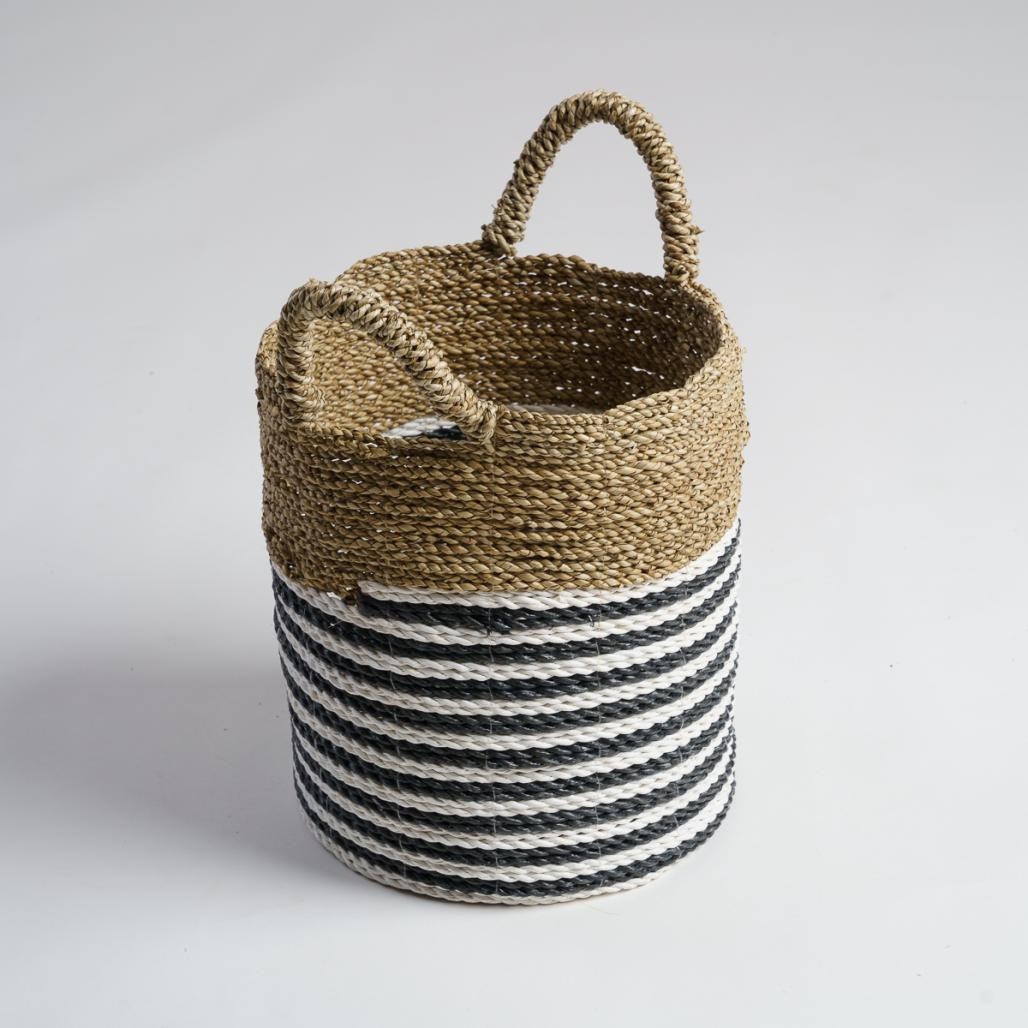 Panier en jonc de mer noir et blanc S Pika Panier en jonc de mer noir et blanc S Pika