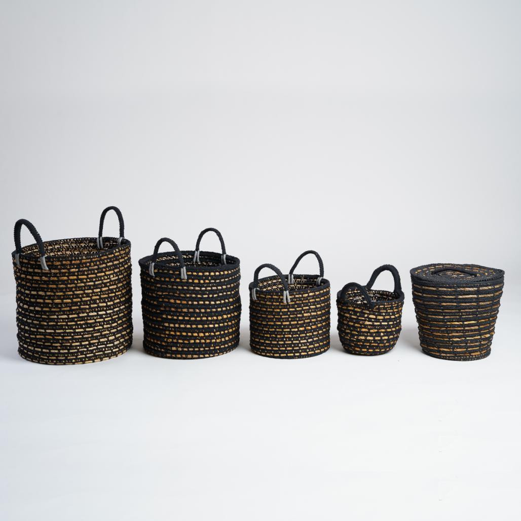 Lot de 2 paniers en fibre végétale noir et beige L-S Anaya