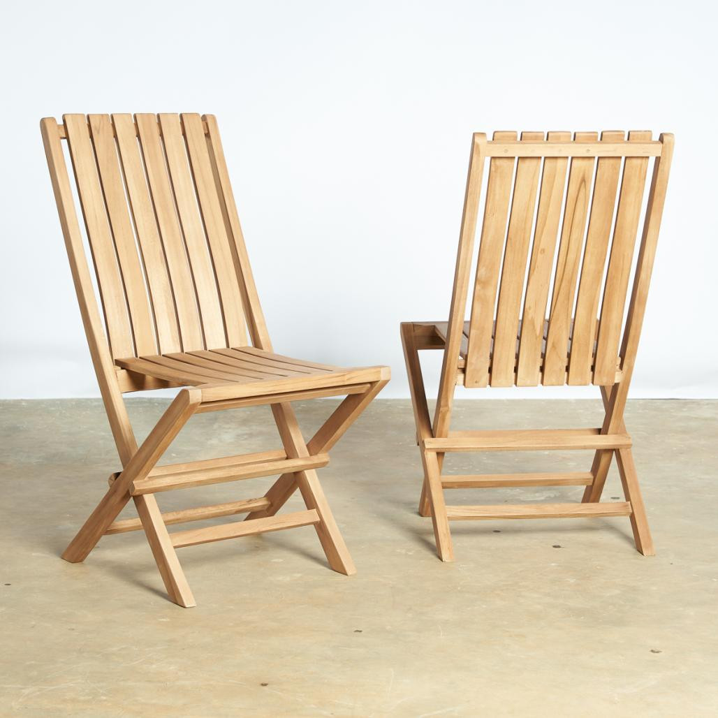 Ensemble table ronde en teck et 6 chaises pliantes