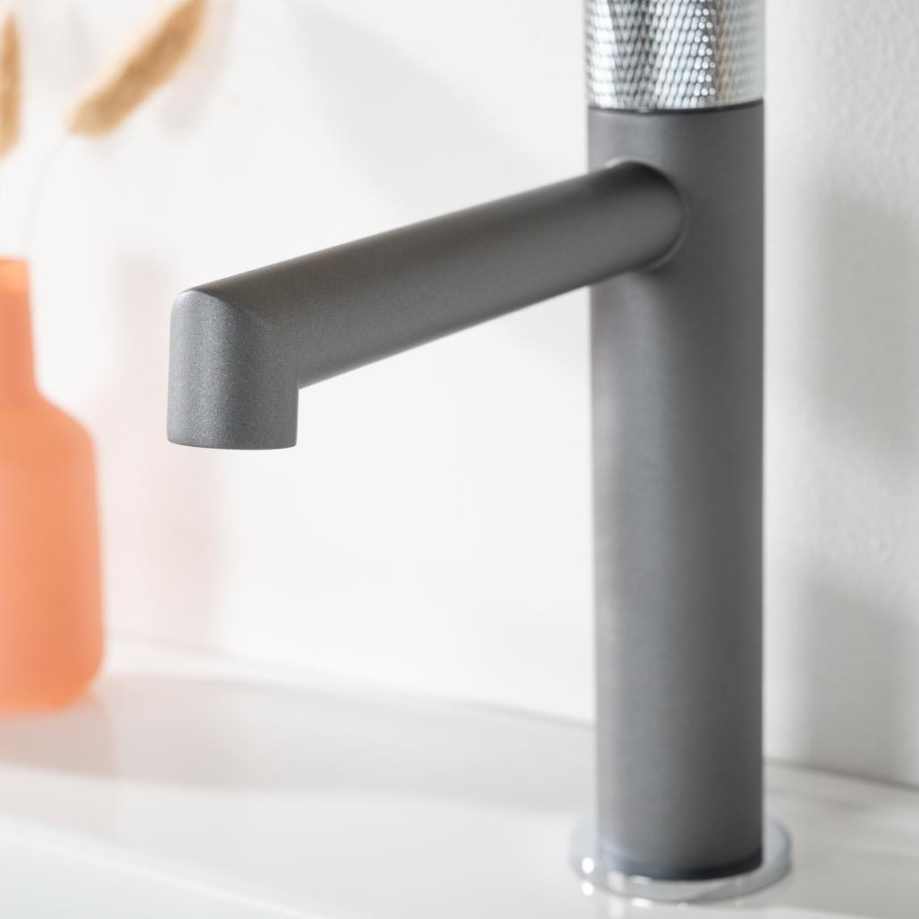 Robinet salle de bain progressif Irminio gris et chromé Robinet salle de bain progressif Irminio gris et chromé