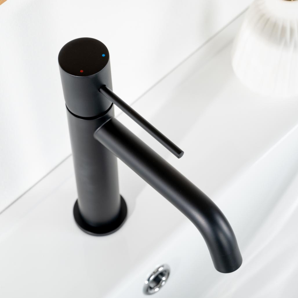 Mitigeur de lavabo salle de bain Lana noir mat