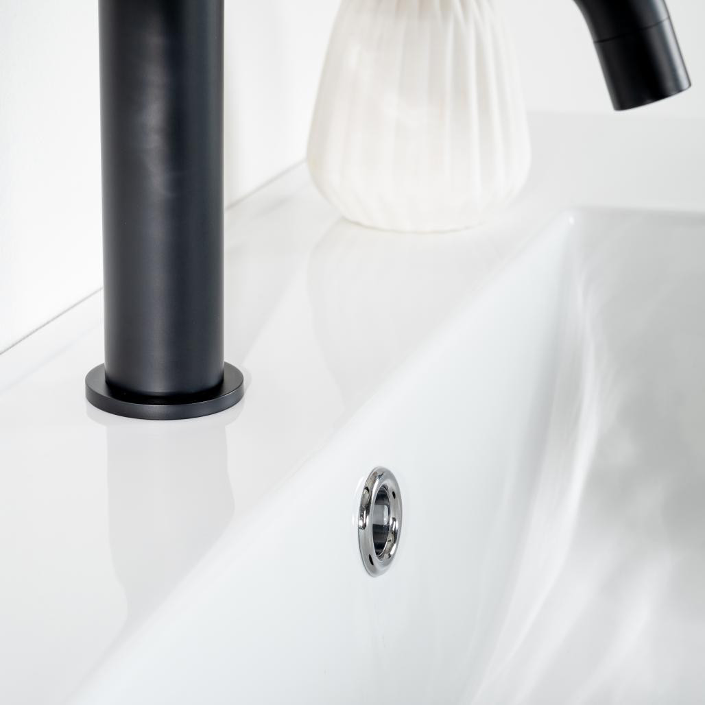 Mitigeur de lavabo salle de bain Lana noir mat