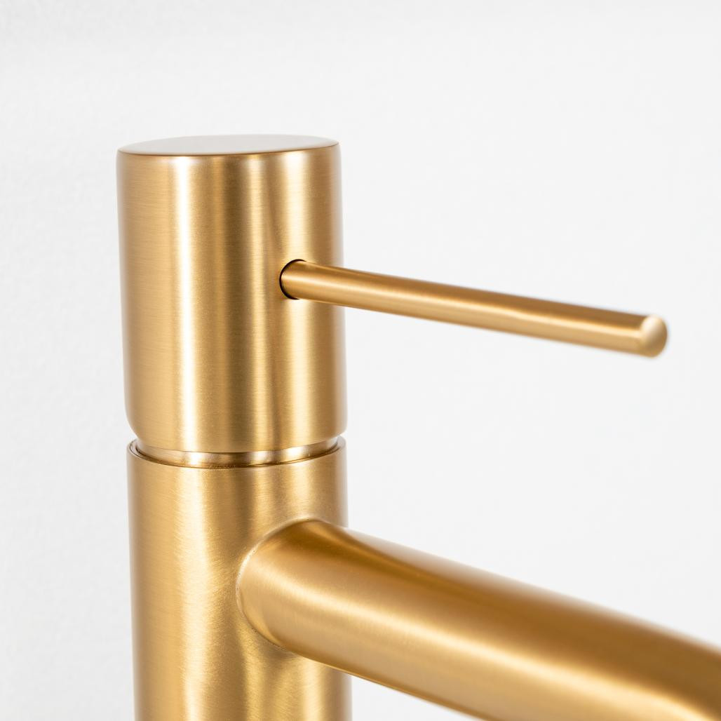 Mitigeur lavabo salle de bain Lana doré brossé Mitigeur lavabo salle de bain Lana doré brossé