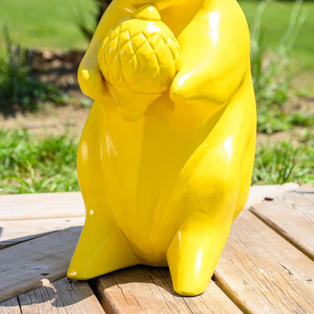 Statue écureuil de jardin jaune 64 cm Statue écureuil de jardin jaune 64 cm