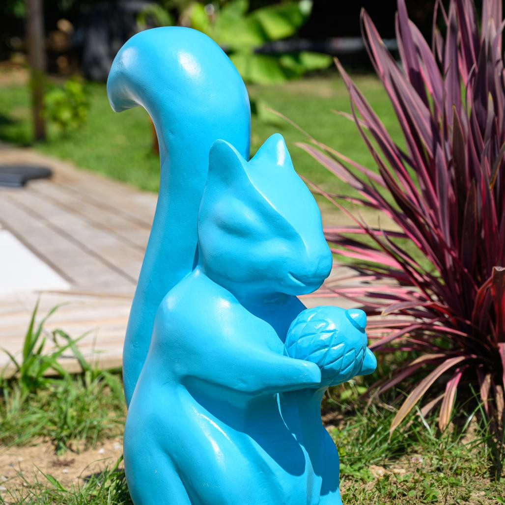 Statue de jardin écureuil turquoise 64 cm Statue de jardin écureuil turquoise 64 cm