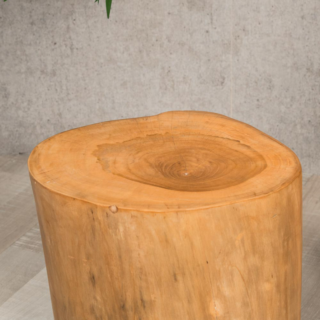 Tabouret en bois en racine de teck LODGE Tabouret en bois en racine de teck LODGE