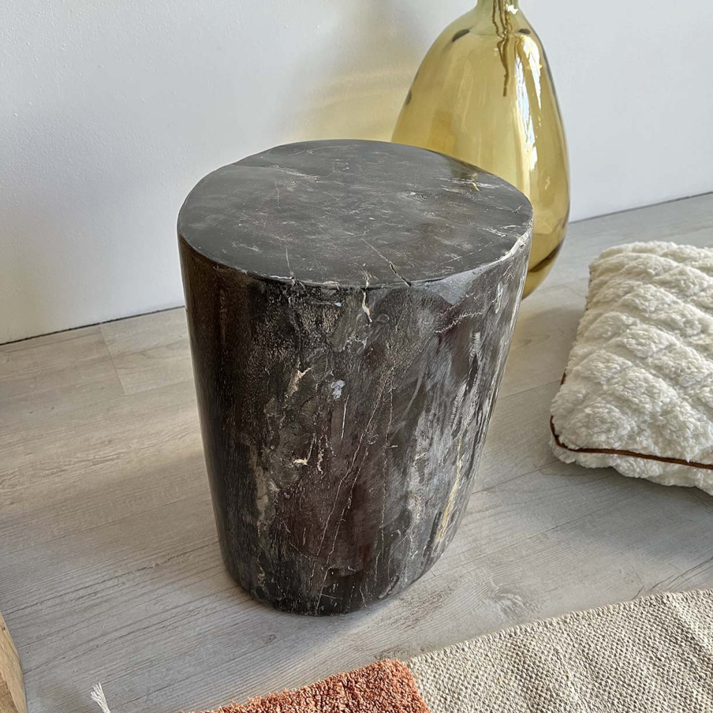 Pouf en bois fossilisé de 44 cm - Wanda collection Pouf en bois fossilisé de 44 cm - Wanda collection