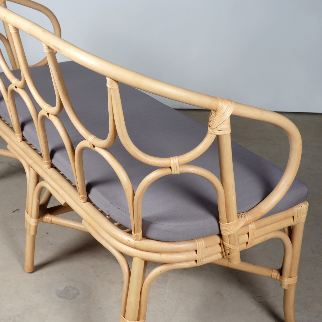 Banc en rotin pour le jardin Ilan Banc en rotin pour le jardin Ilan