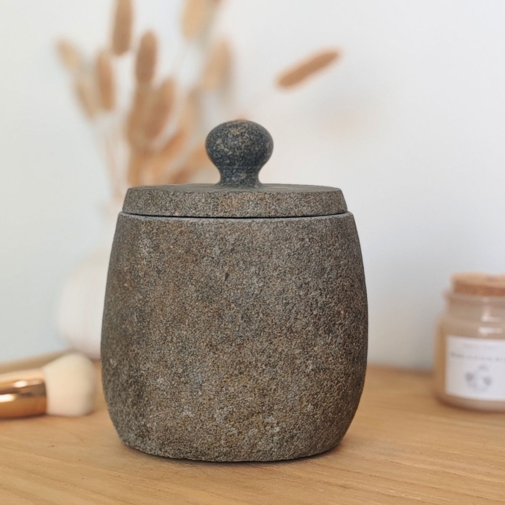 Gobelet galet pierre de rivière avec couvercle Gobelet galet pierre de rivière avec couvercle