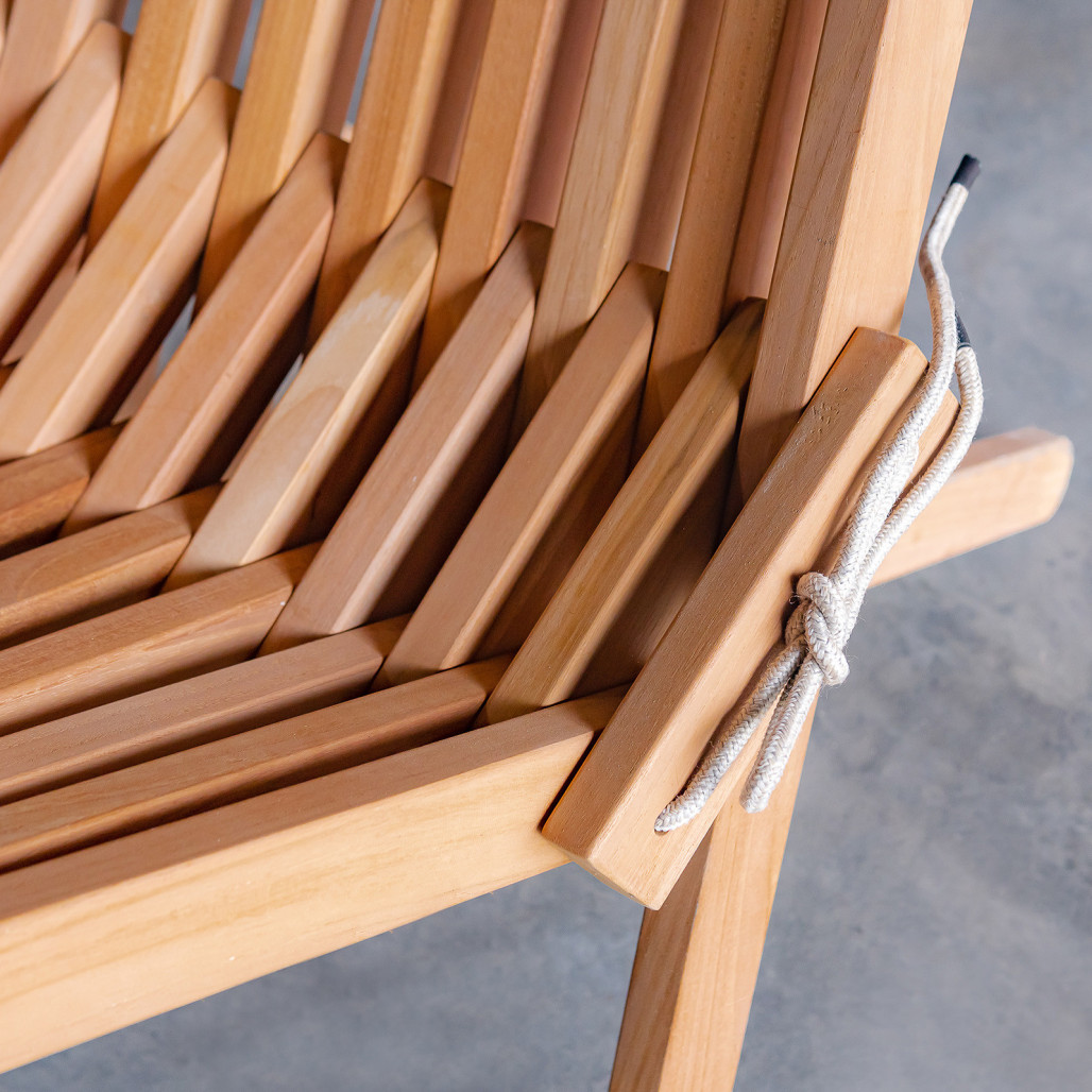 Chaise de jardin en teck avec coussin blanc et appui-tête - Wanda Collection Chaise de jardin en teck avec coussin blanc et appui-tête - Wanda Collection