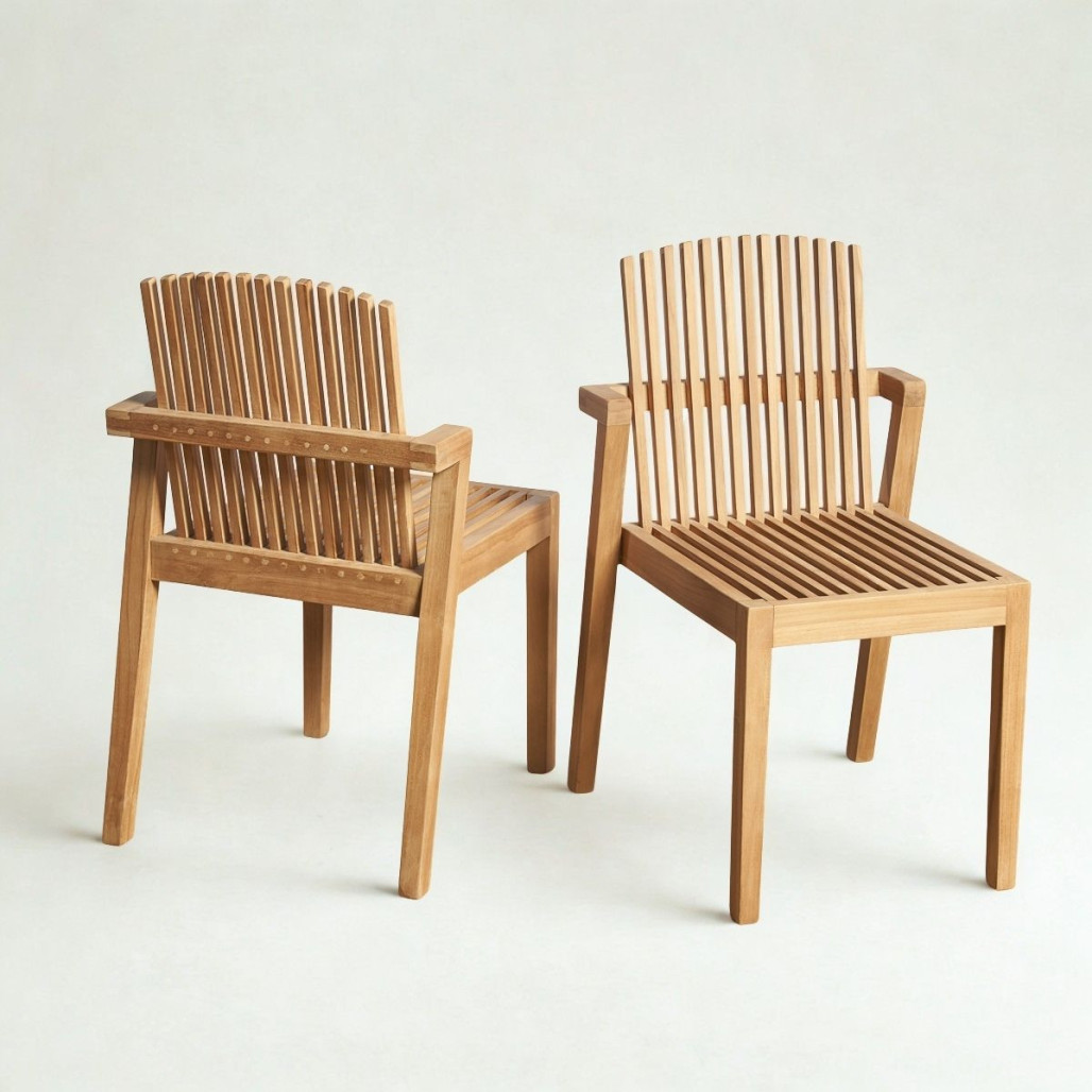 Chaise en teck massif | Design empilable et naturel Chaise en teck massif | Design empilable et naturel