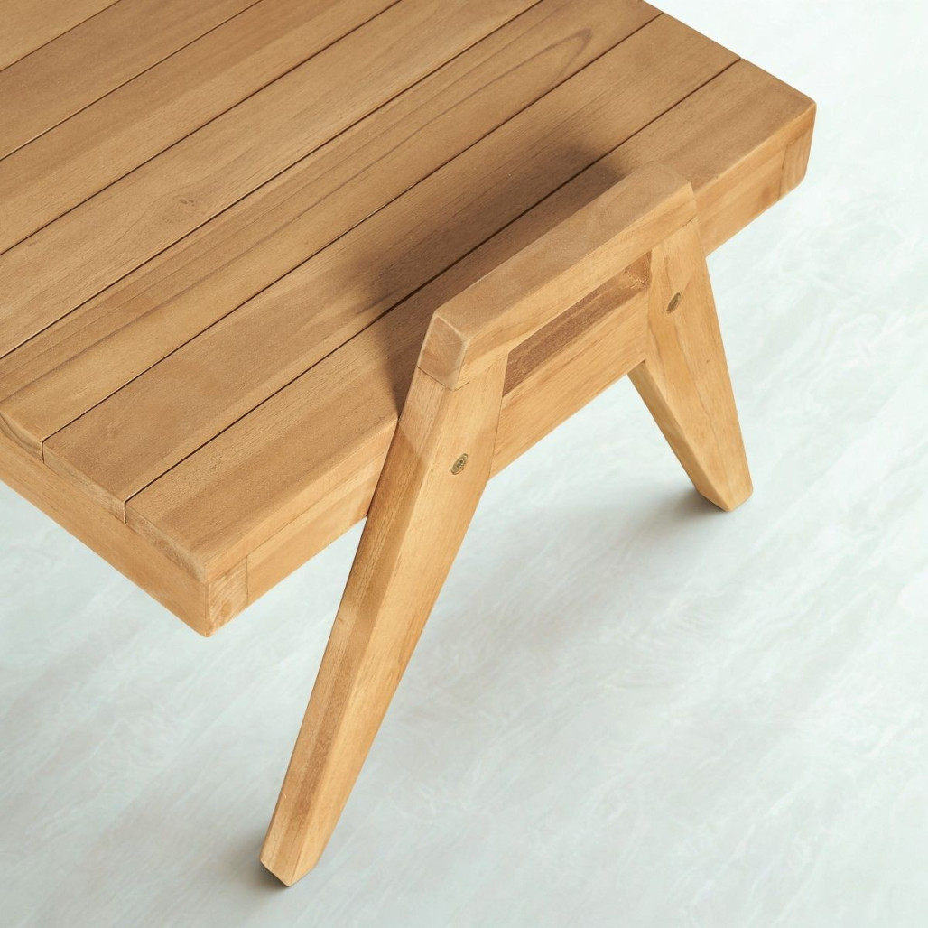 Table basse en teck massif | Style naturel et épuré Table basse en teck massif | Style naturel et épuré