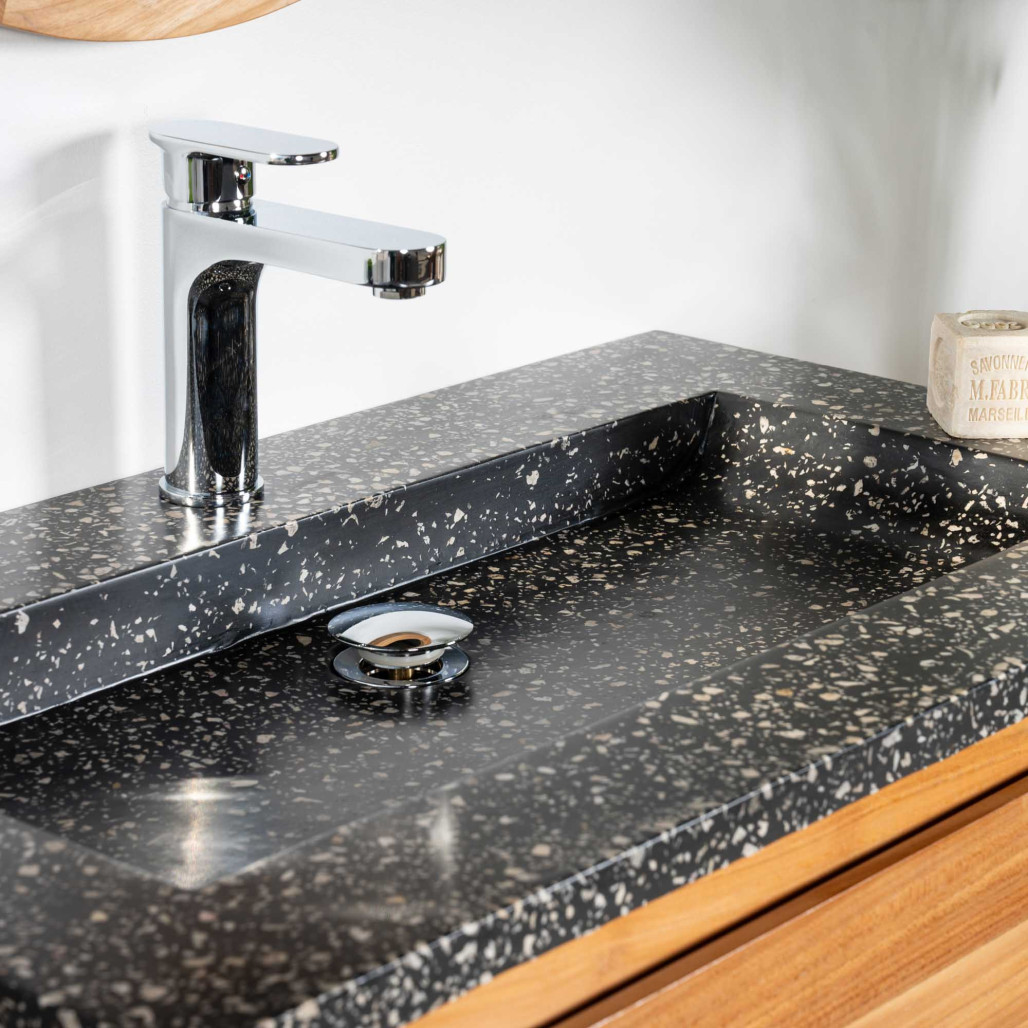 Meuble salle de bain en teck et terrazzo noir Vila 80cm - Wanda collection
