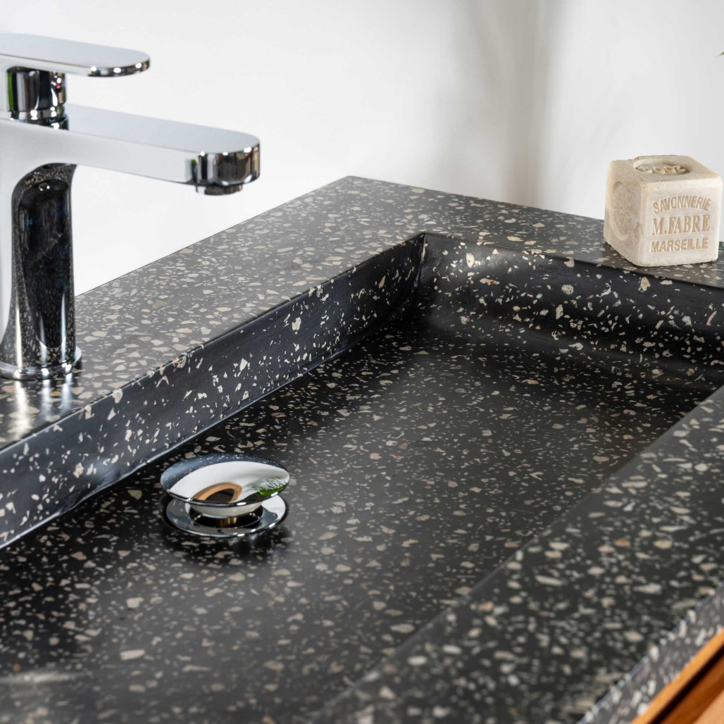 Meuble salle de bain en teck et terrazzo noir Vila 80cm - Wanda collection
