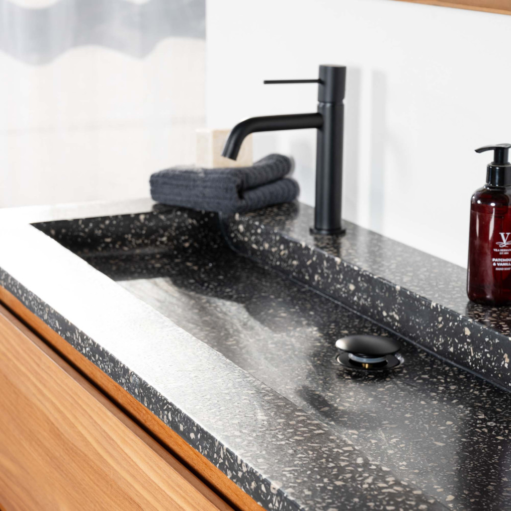 Meuble salle de bain en teck et Terrazzo noir Vila 120cm - Salle de bain - Wanda collection
