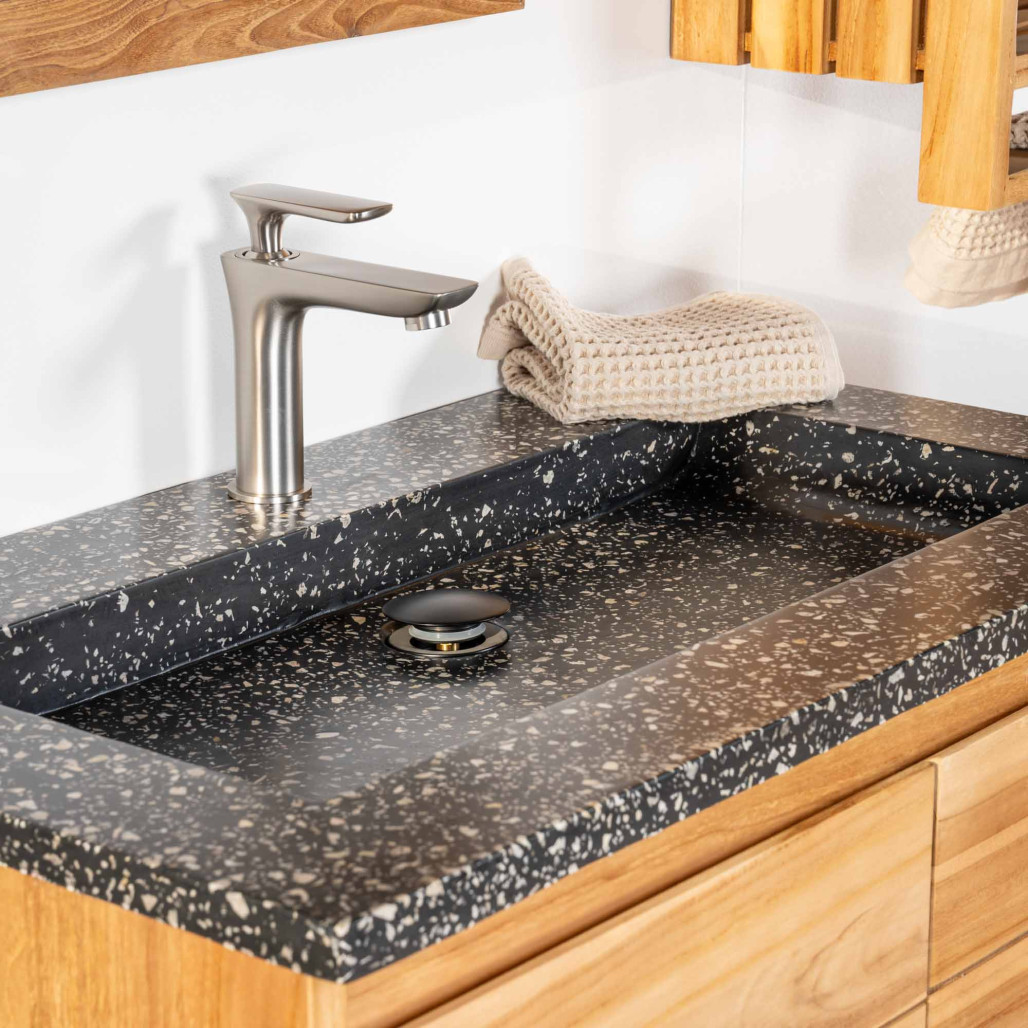 Meuble salle de bain en teck et terrazzo noir Ananta 80cm - Salle de bain - Wanda collection Meuble salle de bain en teck et terrazzo noir Ananta 80cm - Salle de bain - Wanda collection